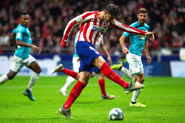 欧冠-维尼修斯破门莫拉塔弑旧主 皇马1-3AC米兰