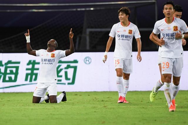 足总杯-B费破门 曼联点球总比分5-3阿森纳晋级