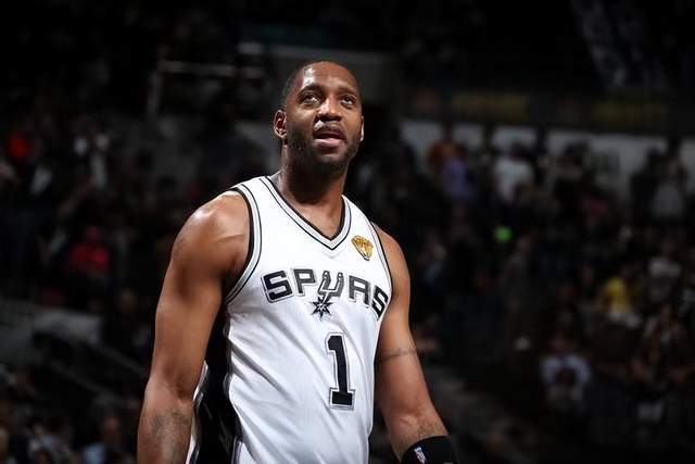 首钢三分球22投仅1中 解立彬：整个联赛都罕见